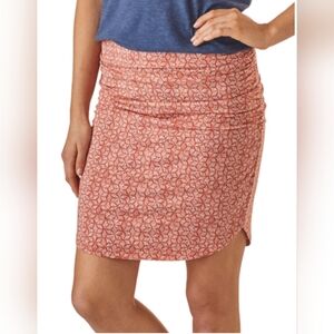 Patagonia Ribbon Falls Skirt Size L  Quartz Coral